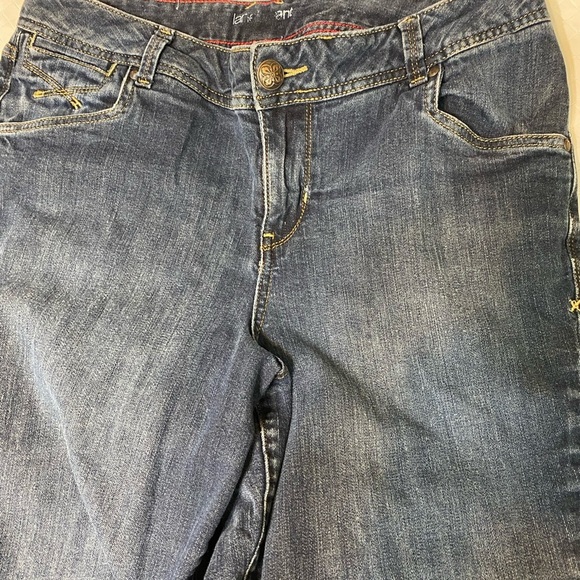 Lane Bryant Blue Relaxed Jeans with Wide-Leg Cut and Distressed capri crop - Picture 4 of 8